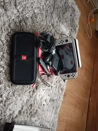 Nintendo Switch OLED Blanca y Negra