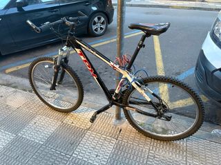 Bicicleta Montaña 26 Negra y Blanca