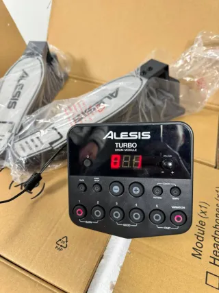Batería Electrónica Alesis Turbo Mesh Kit