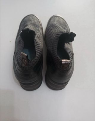 Botín cuña negro y plata Talla 41