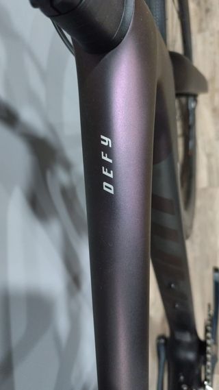 Bicicleta Giant Defy Advanced 2 Pro Disc M Nova