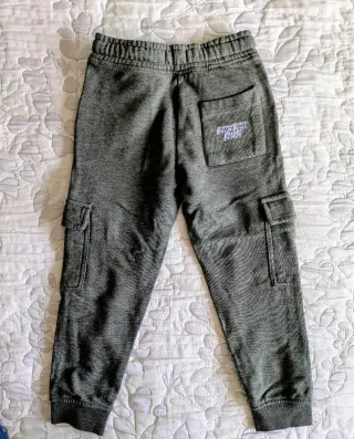 Lote 2 camisetas y 2 pantalones 5 años.