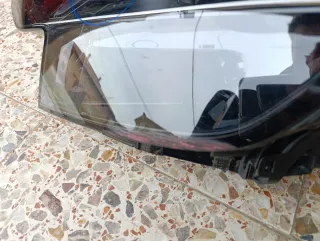 Faro Izquierdo Audi Q8 2024