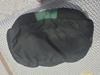 Cama nueva sin usar para perros pequeños verde