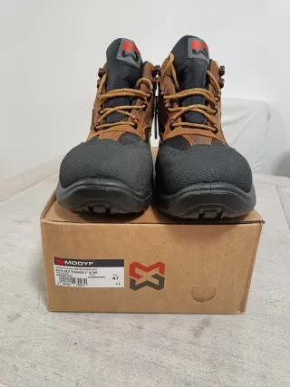 Botas de Seguridad Marrones y Negras