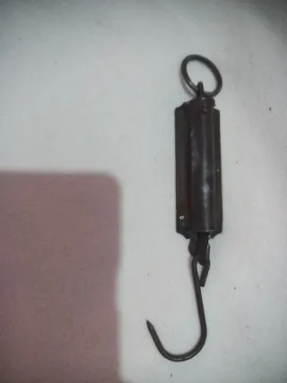 Balanza de bolsillo antigua Registered años 50 .