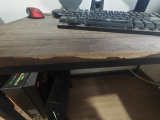 Escritorio esquinero nogal y metal