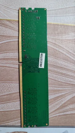 Crucial 4GB DDR4-2400 UDIMM RAM