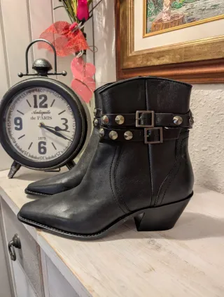 Botines Zara Tachuelas Negros Talla 38