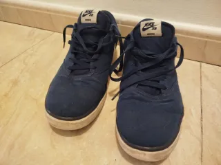 Tenis Nike SB Talla 46 Azul Marino