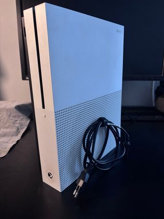 XBOX ONE S 1TB+Cavo alimentazione–Pronta all’uso