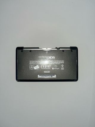 Nintendo 3DS Negra + Luigi's Mansion 2