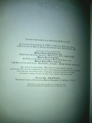 Libro Partituras AC/DC Anthology Guitar Tablature