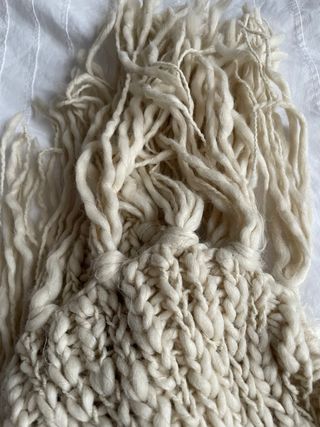 Bufanda de lana gruesa color marfil