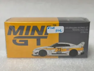 Mini GT 528 Nissan 35GT-RR LB Racing R35