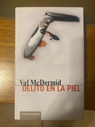 Libro titulado DELITO EN LA PIEL
