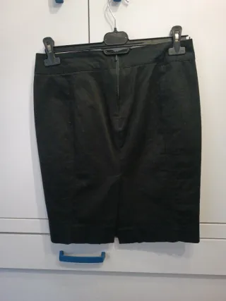 Falda tubo Zara negra