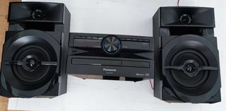 Mini Cadena Panasonic Negra