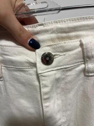 Calças Brancas Flare Novas