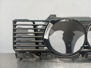 REJILLA DELANTERA BMW SERIE 5 BERLINA (E34) 84317