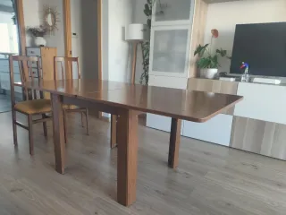 Conjunto mesa y 4 sillas comedor