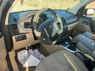 Land Rover Freelander 2012