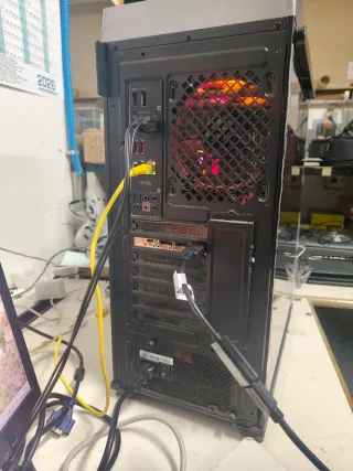 PC Intel i9 scheda madre MSI con Grafica RTX4000A