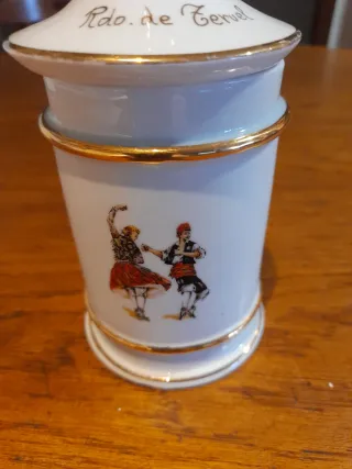 Tarro recuerdo de Teruel con baile