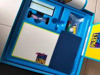 Party & Co. Junior - Juego de mesa familiar