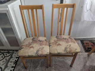 Juego de 4 sillas de comedor de madera