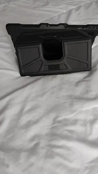 Tablet con funda protectora