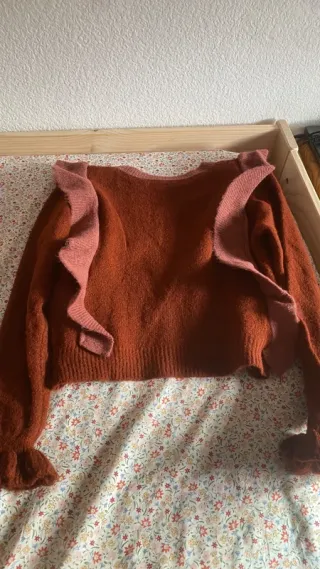 Jersey de punto con volantes