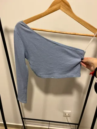Top azul um ombro só