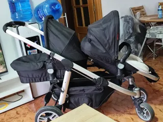 Carro gemelar  negro