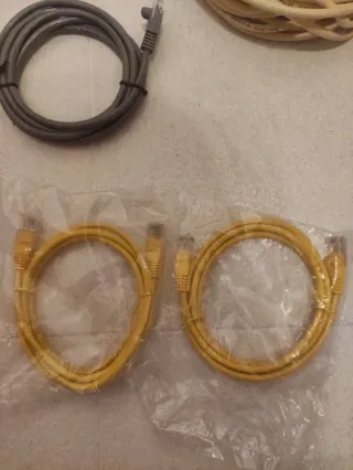 Todo 6€ cables ethernet, euroconectores,y antena.