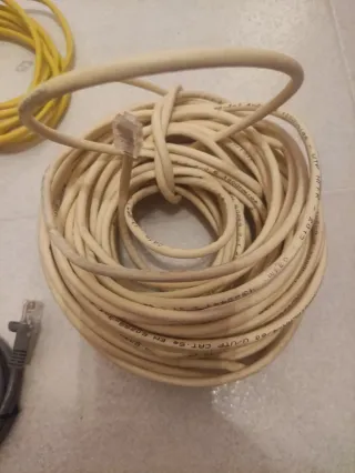 Todo 6€ cables ethernet, euroconectores,y antena.