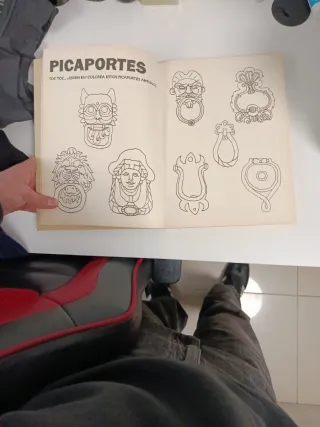 Libro infantil Donde tienes que colorear casas...