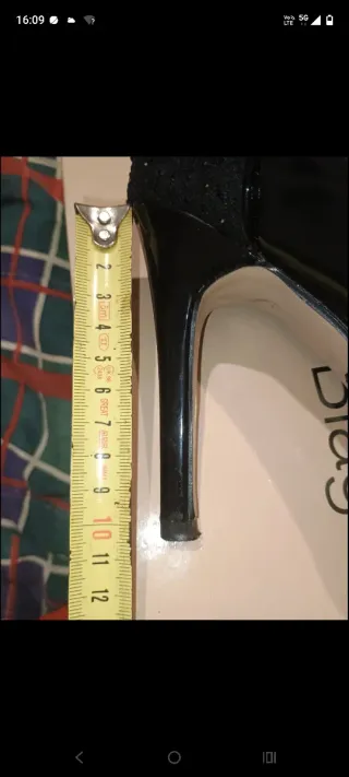 Scarpe Laura Biagiotti nere eleganti