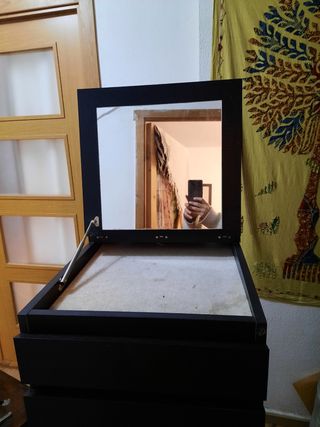 Cómoda de madera oscura 3 cajones