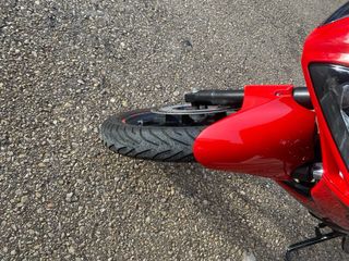 Honda CBR 125 Roja y Negra
