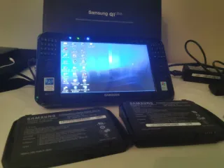 Samsung Q1 Ultra UMPC con Win XP