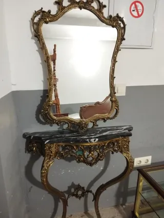 Consola Bronce Antigua con Mármol Negro