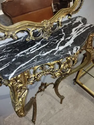 Consola Bronce Antigua con Mármol Negro