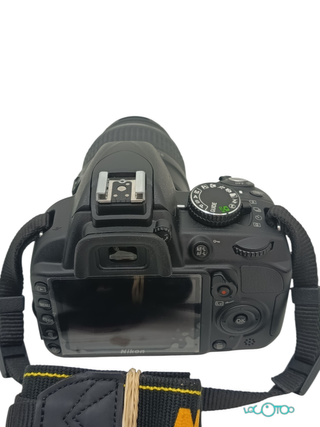 Cámara Réflex Nikon D3100 + AF-S Nikkor 18-55mm