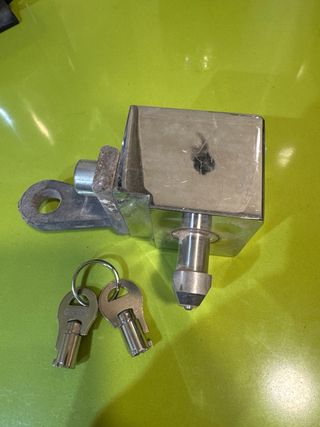 Cerradura persiana metálica con 2 llaves