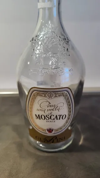Bottiglia Moscato Dolce Guarini