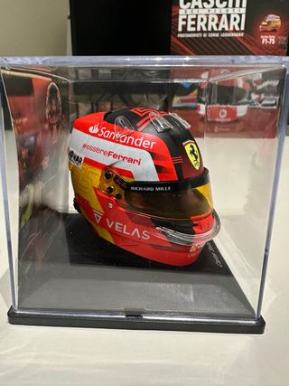 Casco Carlos Sainz F1-75 2022