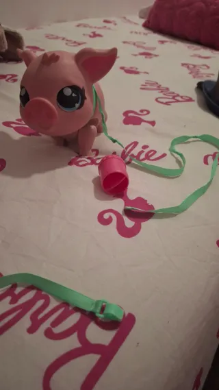 Little Live Pets Cerdito Rosa con sus aceesorios