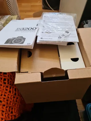 Caja Nikon D3200 con manual
