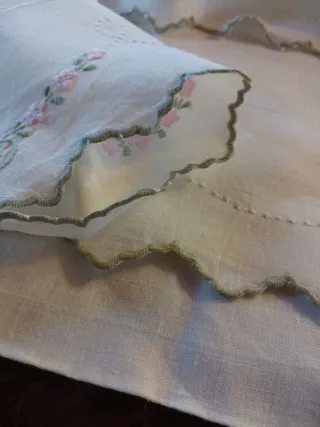 Lenzuola puro lino ricamata